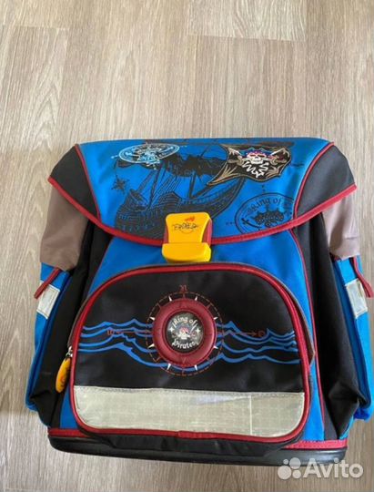Школьный рюкзак