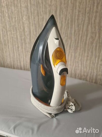 Паровой утюг Philips