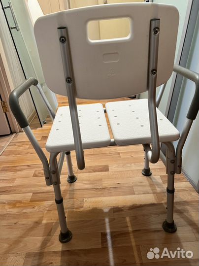 Стул для ванны и душа