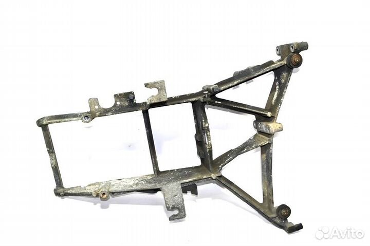 Кронштейн крепления фары, левой DAF XF105 (01.05)