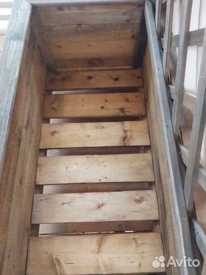 Кашпо деревянное со шпалерой