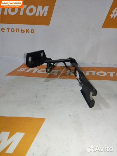 Петля капота правая BMW 5 E60 (2002 - 2010)