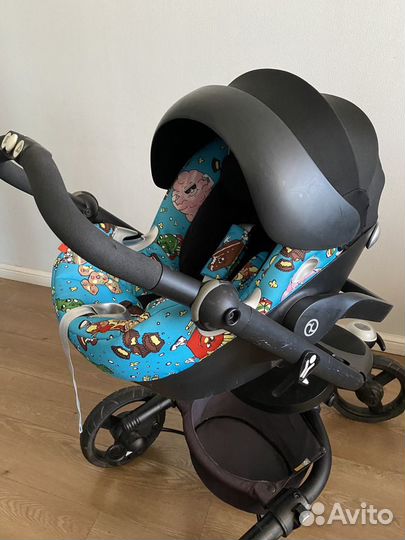 Коляска 2 в 1 + люлька
