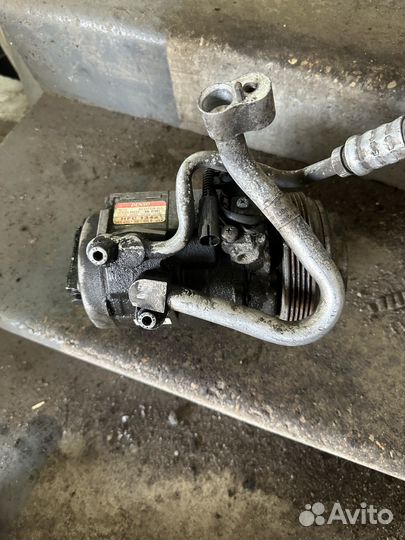 Компрессор кондиционера на BMW X5 E53