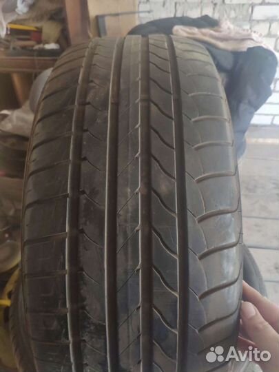 Goodyear EfficientGrip 235/55 R18