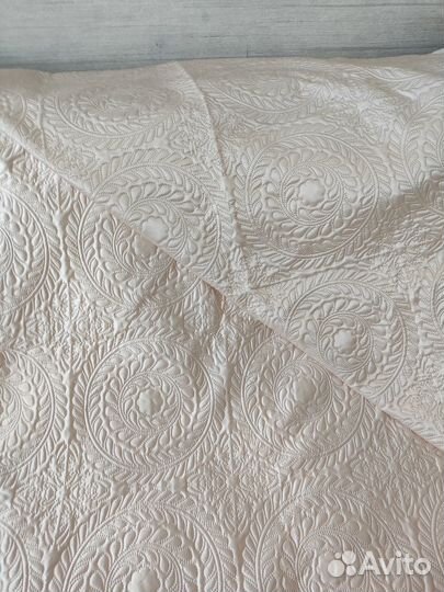 Покрывало на кровать 240*260