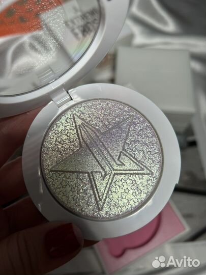 Jeffree Star хайлайтер, Patrick Ta палетка