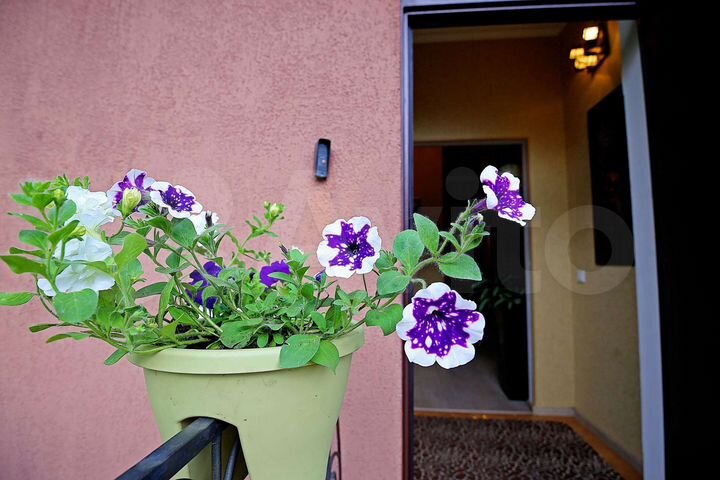 Дом 188 м² на участке 2 сот.