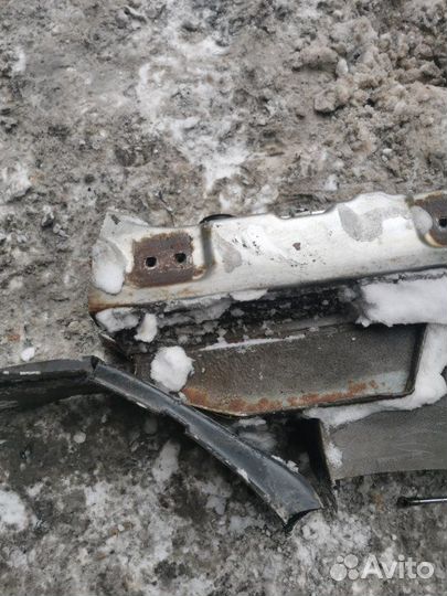 Передняя стойка кузова передняя правая УАЗ Патриот