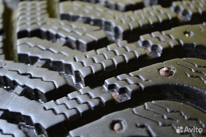 Goodyear UltraGrip 500 225/60 R17