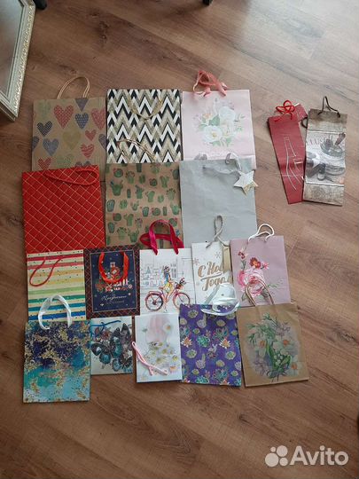 Бумажные пакеты подарочные