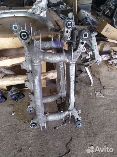 Задняя балка бмв Е60/61/63