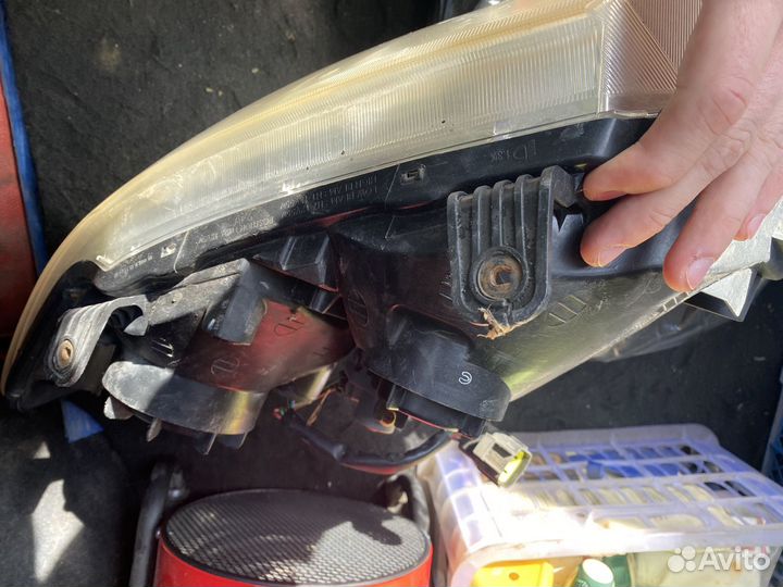 Фара ниссан альмера классик левая