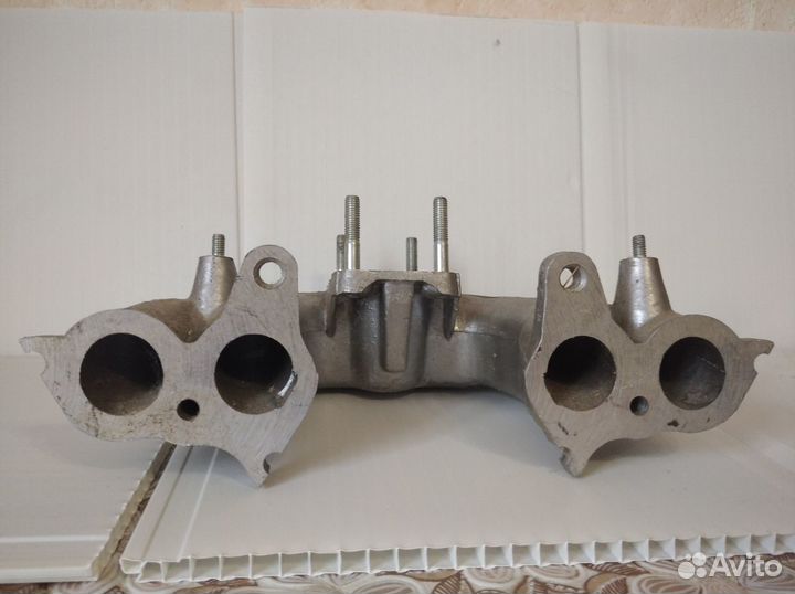 Впускной коллектор