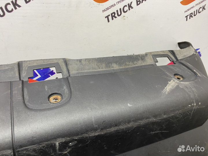 Крыло заднее правое передняя часть