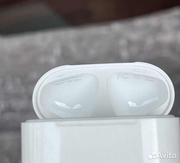 Оригинальные кейс и наушники apple AirPods 2