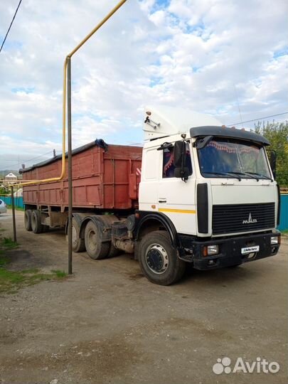 МАЗ 6422А8-320-050 с полуприцепом, 2012