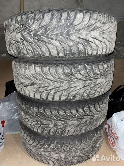 Yokohama IceGuard Stud IG65 225/65 R17