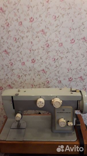 Швейная машинка подольская ножная