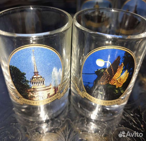 Рюмки новые с изображением Санкт-Петербурга
