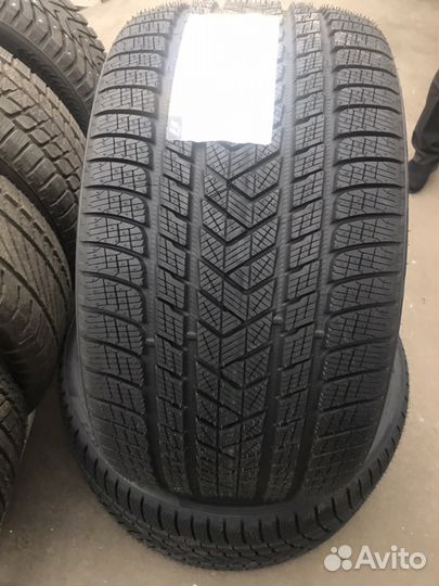 Pirelli Scorpion Winter 315/30 R22