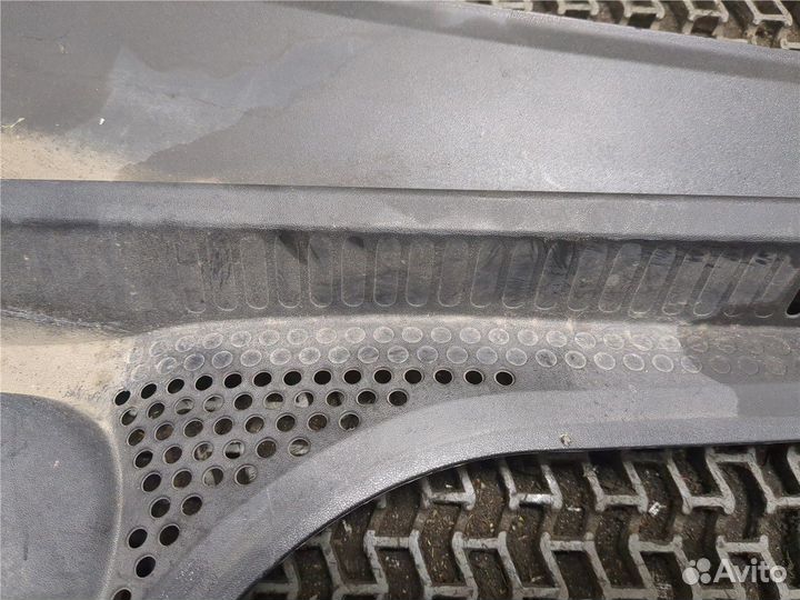 Жабо под дворники Volkswagen Passat CC, 2010