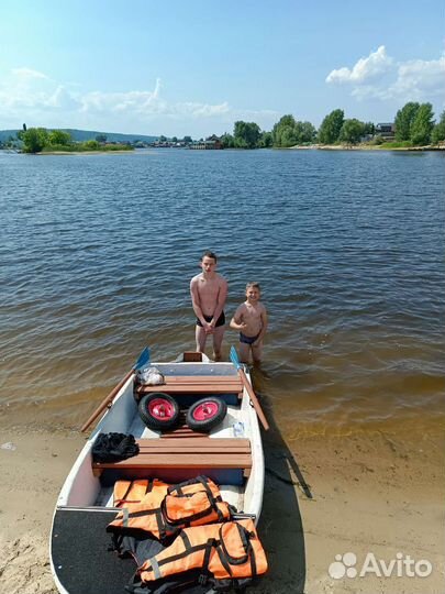 Лодочный прицеп