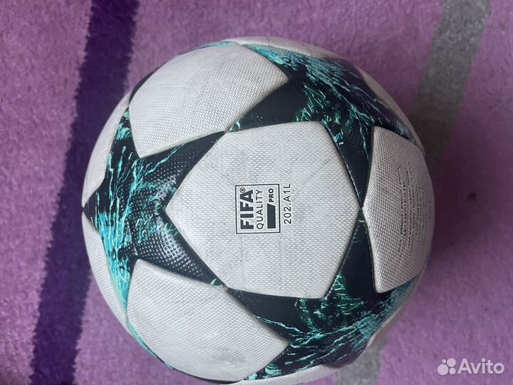 Футбольный мяч adidas лига чемпионов 17/18