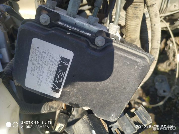 Блок абс Тойота Камри 40 2,4