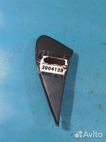 Крышка крепления зеркала внутренняя правая Toyota