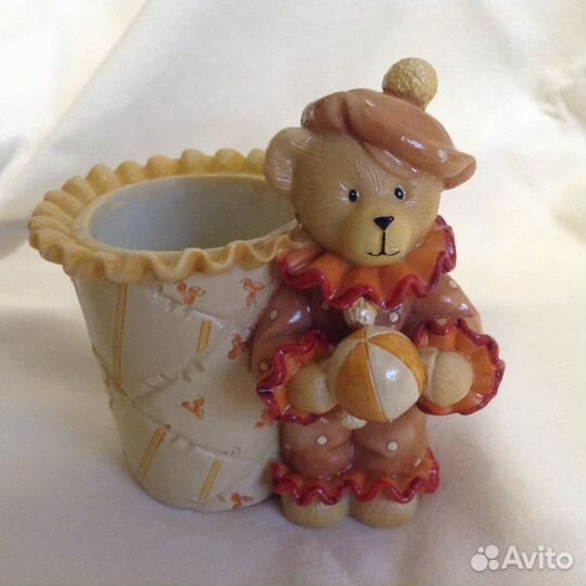 Статуэтка медведь- карандашница