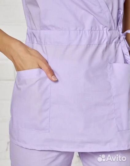 Медицинский костюм женский