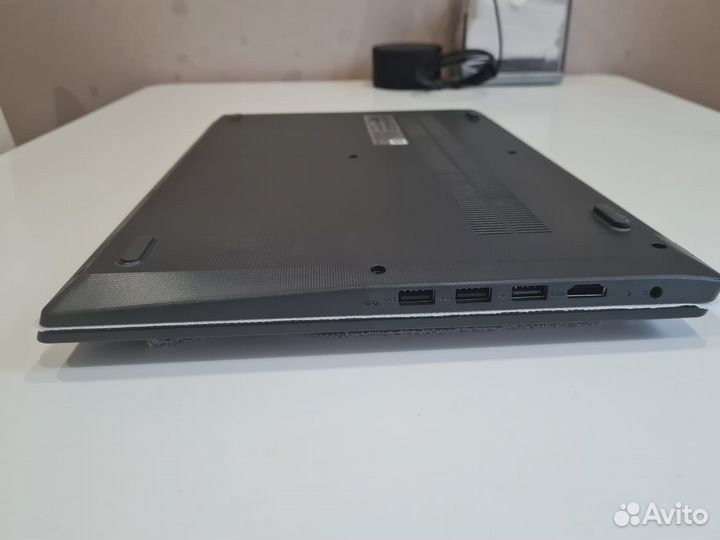 Ноутбук Lenovo Ideapad 3 15IGL05