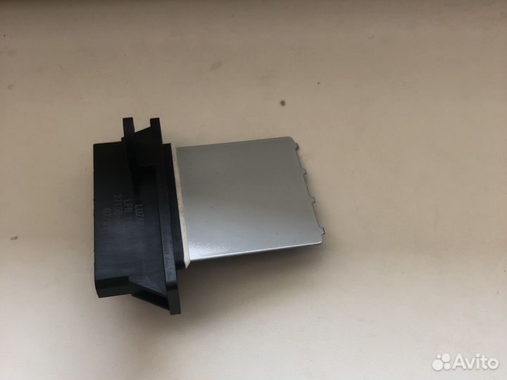 Резистор отопителя nissan x-trail(T30)