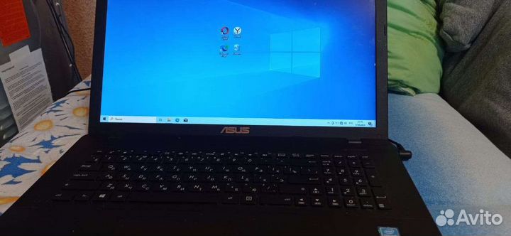 Ноутбук asus
