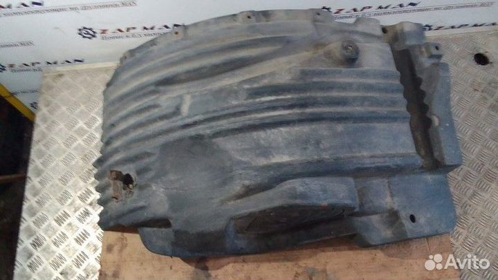 Подкрылок передний правый Man Tgl