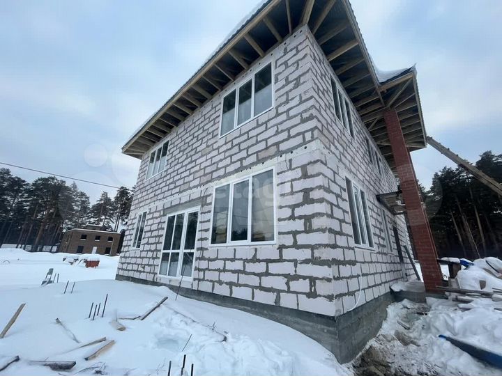 Коттедж 223,9 м² на участке 15,2 сот.