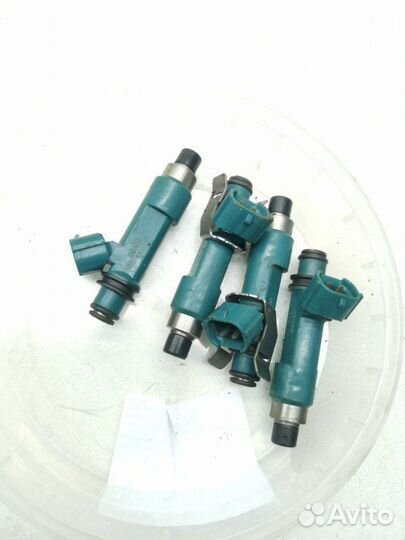 Форсунка топливная Mazda Demio DY3R zjve