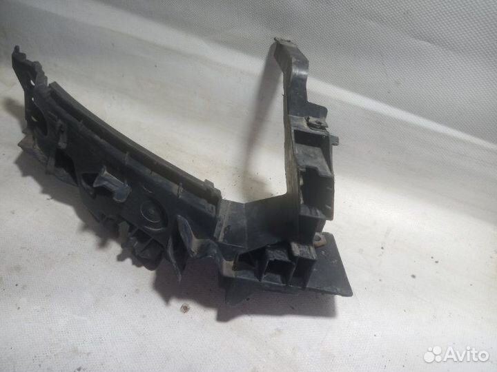 Крепление фары переднее правое Audi Q5 8R 2010