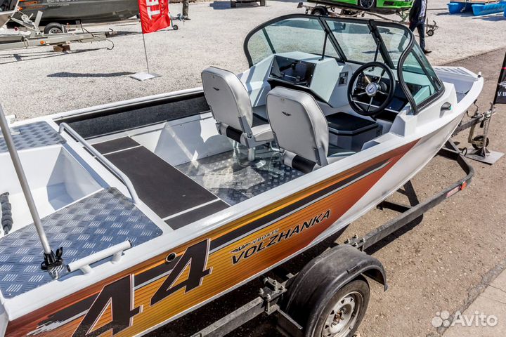 Volzhanka 44 Fish ноябрь новая лодка