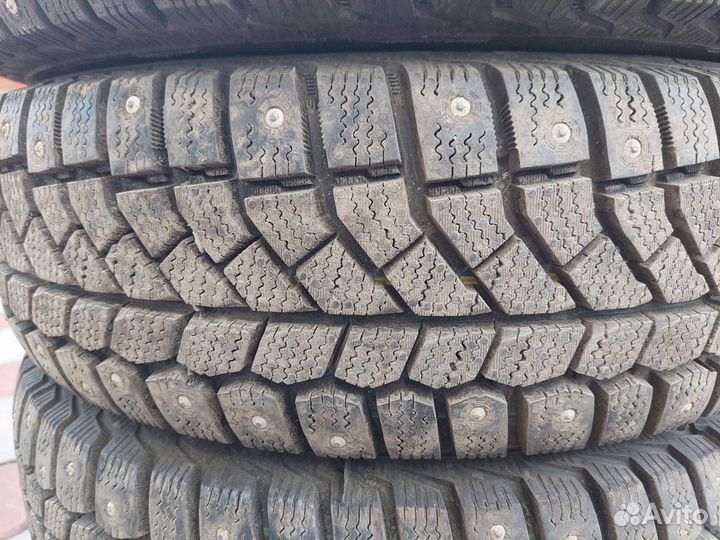 Viatti Brina Nordico V-522 175/65 R14 82T