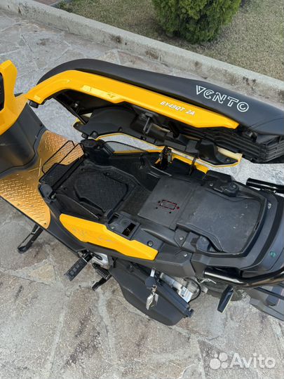 Скутер Vento Naked 150куб