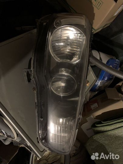 Фара правая на mitsubishi lancer 10
