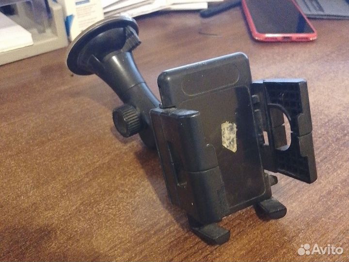 Держатель телефона отдам даром