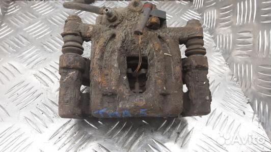 Суппорт тормозной задний левый mercedes benz vito