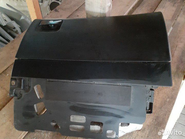 Бардачок Audi A8 D3