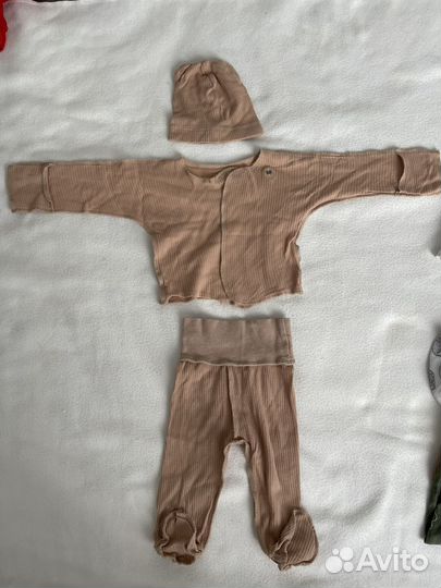 Одежда для новорожденных пакетом 62