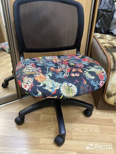 Компьютерное кресло