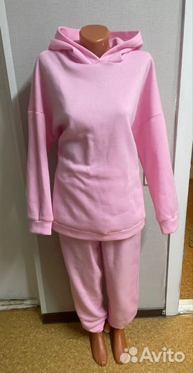 Спортивный костюм женский