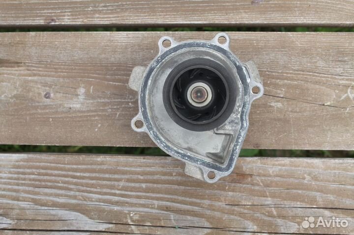 Насос охлаждающей жидкости Опель Астра J марки